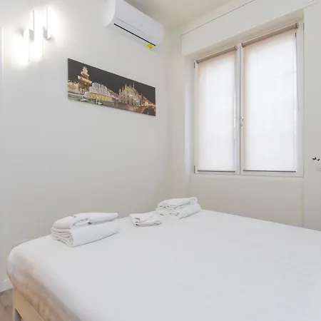 I-host - Modern Citylife Bovisa Apartman